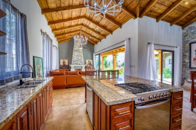Exclusiva Casa En Venta Los Franciscanos Antigua - Image 3