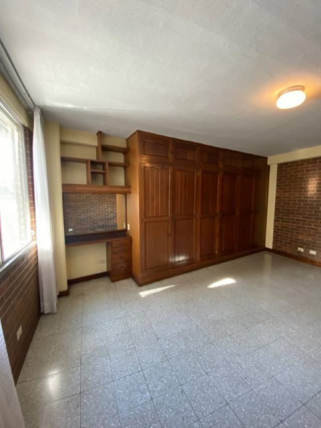 Apartamento en Renta Zona 10 Ciudad Guatemala - Miniatura 6