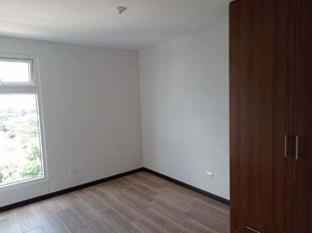 Apartamento en Alquiler, SAKAI Apartamentos Mixco - Image 4