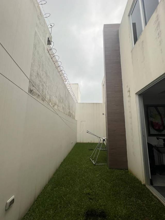 VENDO CASA EN BOSQUES DE VILLA VERDE CAES - Miniatura 8