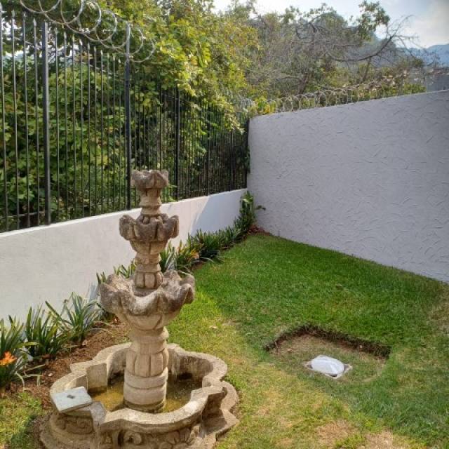 Casa en Venta Zona 1 de Mixco, Las Hojarascas - Image 2