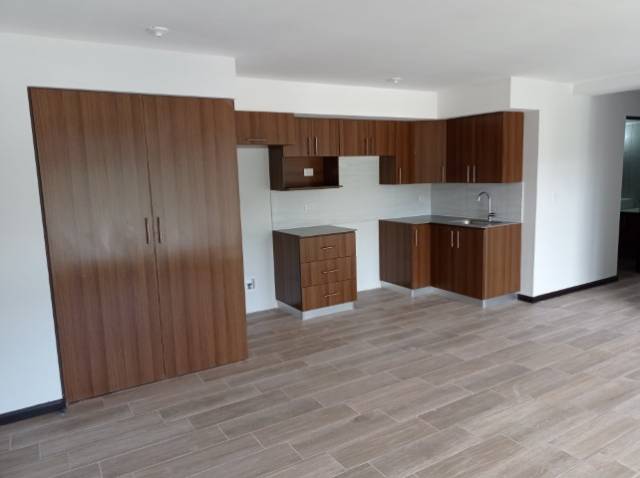Apartamento en Alquiler, SAKAI Apartamentos Mixco - Image 1