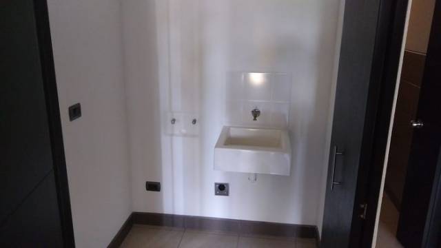 CITYMAX DIAMOND ALQUILA MODERNO APARTAMENTO EN ZONA 1 - Image 4