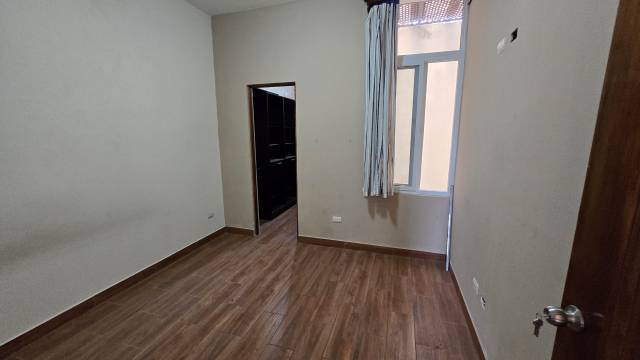 Casa en venta en San Jose, Villa Nueva - Image 2