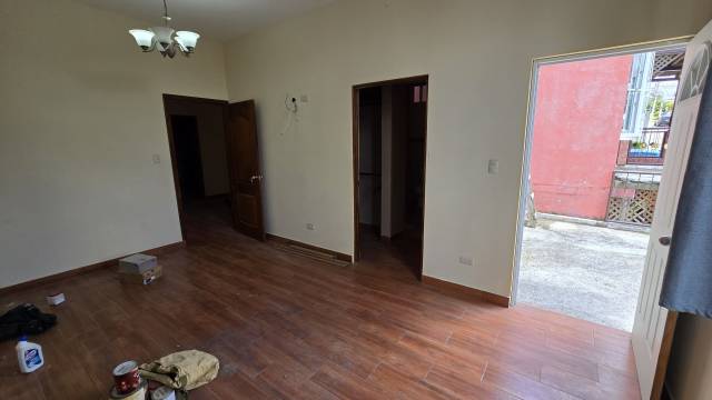 Casa en venta en San Jose, Villa Nueva - Image 5