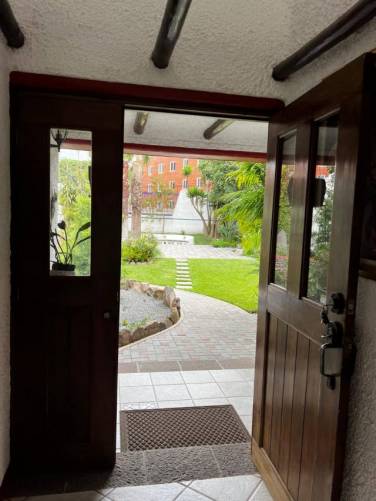 RENTO CASA EN SAN LUCAS SACATEPEQUEZ - Image 1