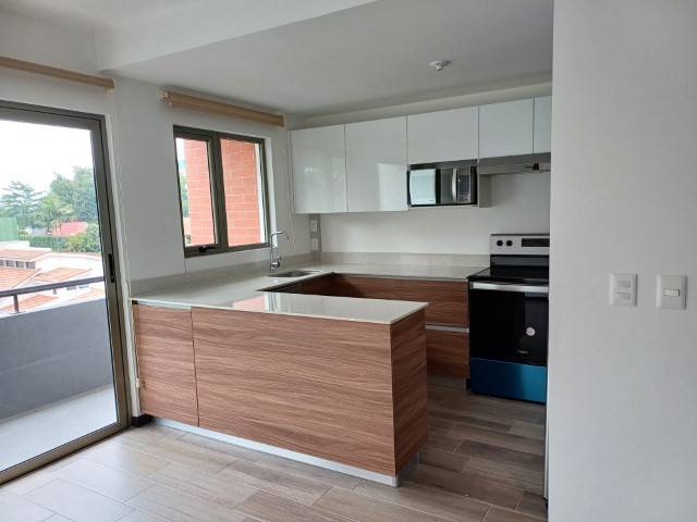 Apartamento Nuevo en Renta Seghería Zona 14 - Image 5