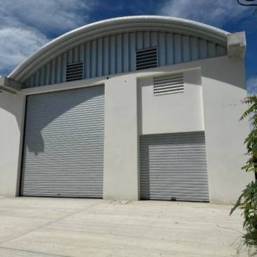 Bodega en Renta Zacapa 200 mts² + 4 parqueos - 1