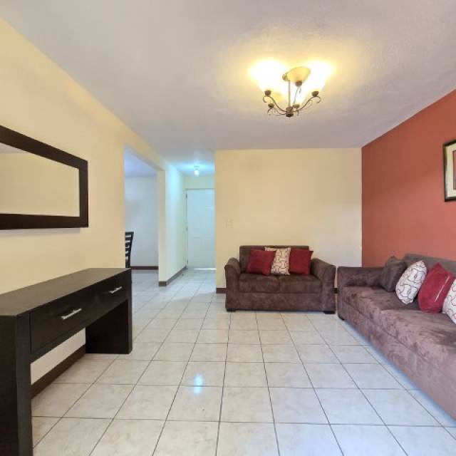 Casa de 4 Habitaciones en Venta Condado Catalina - Miniatura 2