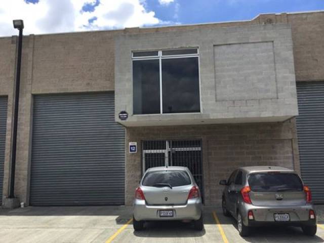 BODEGA EN ALQUILER SOBRE CALZADA AGUILAR BATRES - Image 1
