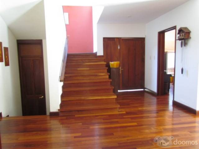 Preciosa y Amplia Casa en Santa Rosalía dentro de Condominio - Image 2