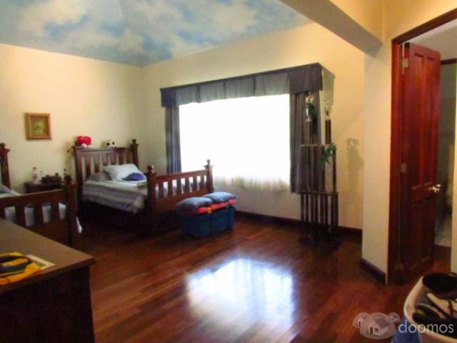 Preciosa y Amplia Casa en Santa Rosalía dentro de Condominio - Miniatura 9