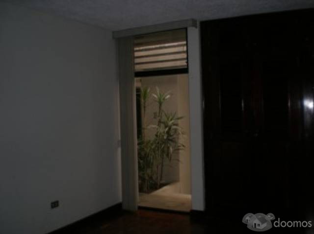 Casa en Alquiler en zona 15 - Miniatura 13