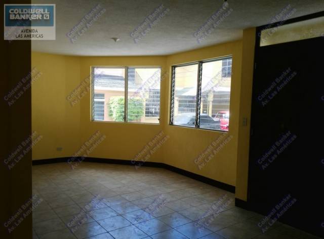 Vendo Apartamento en Miraflores - Image 1