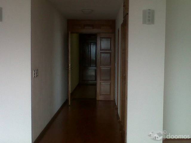 comodo y seguro apartamento en zona 10 - Image 4