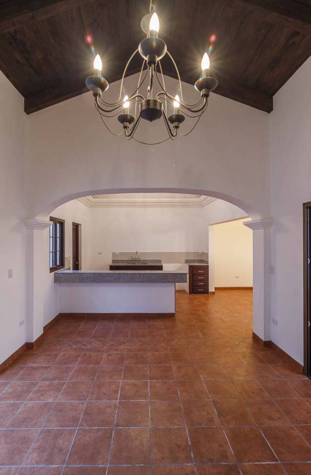 CityMax Antigua promueve hermosa casa en venta en Jocotenango - Image 5