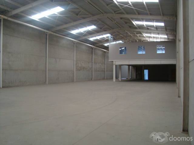 ALQUILO BODEGA 900m2 - Miniatura 2