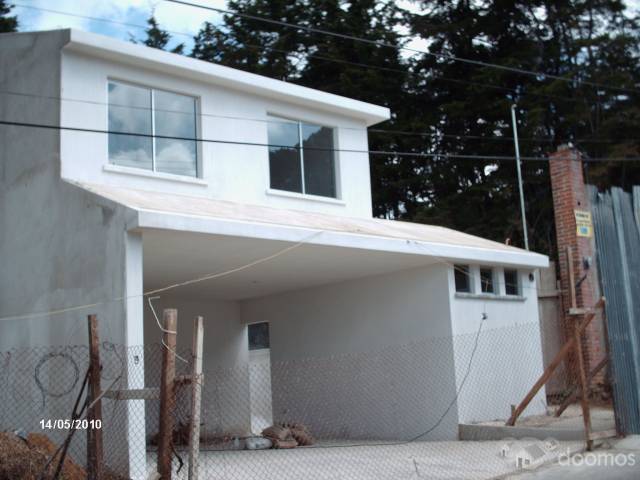 PARA ESTRENAR, VENDO CASA - Image 1
