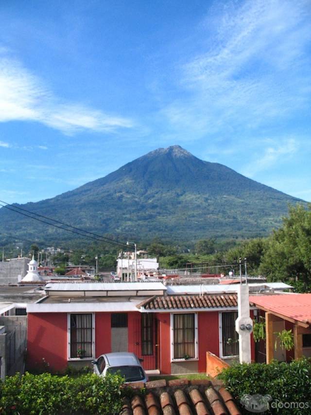 LA ANTIGUA GUATEMALA. HERMOSA CASA EN VENTA. - Image 5