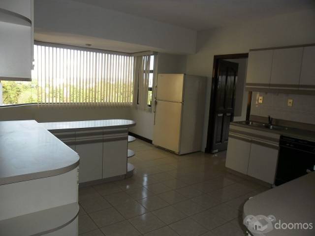 300 mtr2 - equipado - APARTAMENTO EN ALQUILER EN ZONA 14 - Image 2