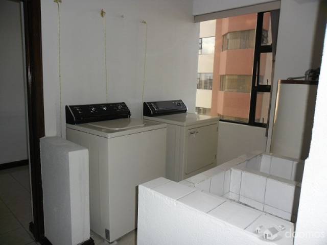 300 mtr2 - equipado - APARTAMENTO EN ALQUILER EN ZONA 14 - Image 3