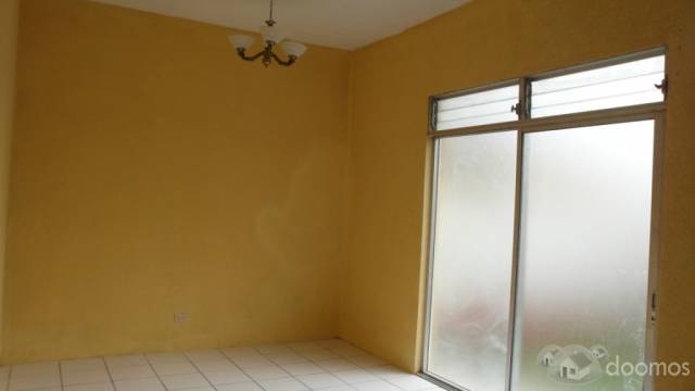 Rento casa GRANDE en Condominio Privado en Coatepeque - Image 1