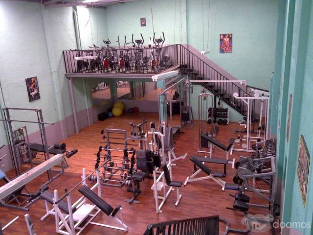 Alquilo amplia bodega en Zona 5
