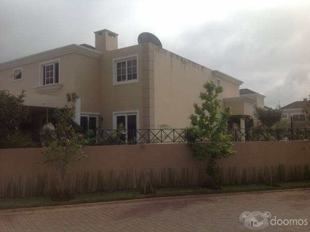 VENDO CASA EN VILLAS ENTREVERDES - Image 1