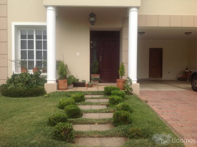 VENDO CASA EN VILLAS ENTREVERDES - Image 2