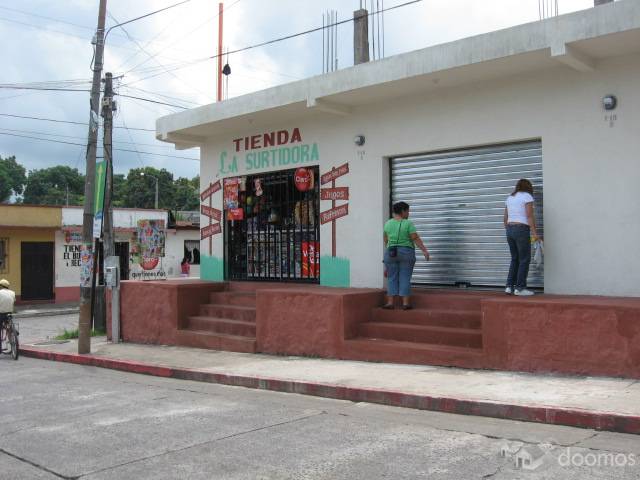 SANTA LUCIA COTZUMALGUAPA VENDO CASA GRANDE ESQUINA.  400 M2 - Miniatura 2
