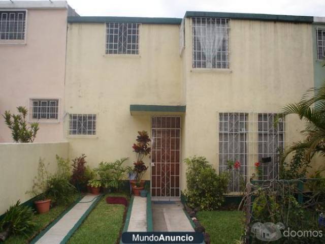 VENDO CASA 2 NIVELES EN RESIDENCIALES NACIONES UNIDAS 1