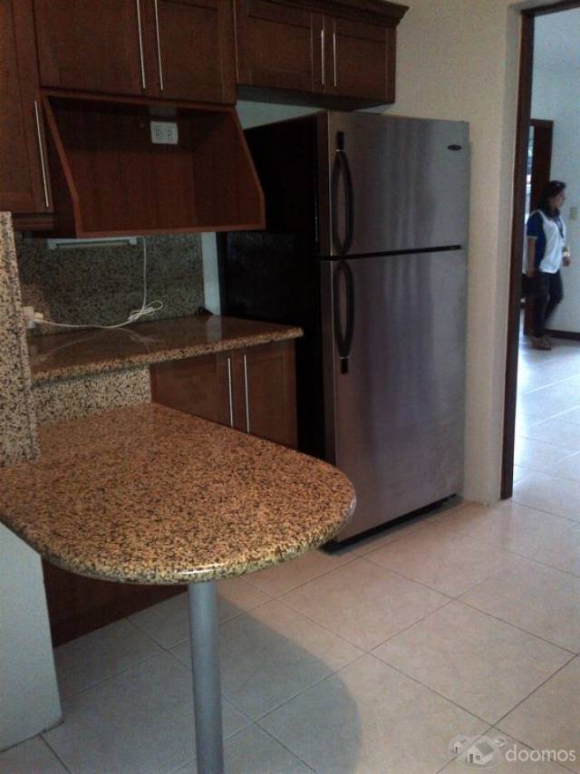 Casa en condominio residencial en renta en zona 14!! - Miniatura 4