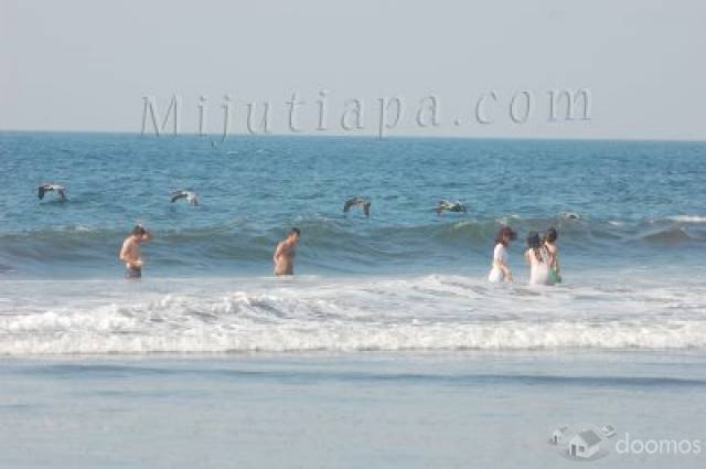 FRENTE AL MAR - Miniatura 2