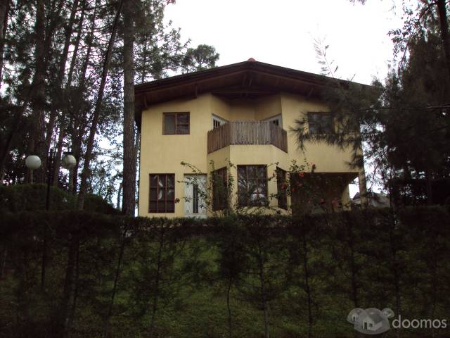 Casa en venta en San Lucas Sacatepequez - Image 1