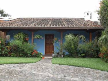 CityMax Antigua renta hermosa casa a pocas cuadras del centro - Image 1