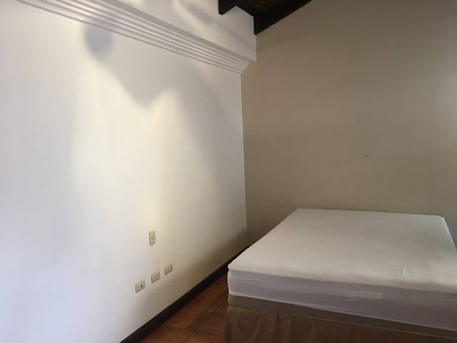 CITYMAX ANTIGUA VENDE HERMOSO APARTAMENTO EN EL CENTRO - Image 4