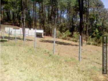 Chimaltenango, terreno cerca de Col. Santa Otilia - Image 1