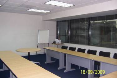 Oficinas para una o dos personas en Guatemala Europlaza - Image 1