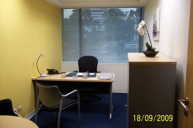 Oficinas para una o dos personas en Guatemala Europlaza - Image 4