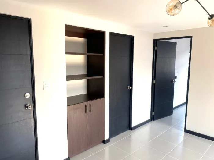 APARTAMENTO EN VENTA - ZONA 14 - Image 2