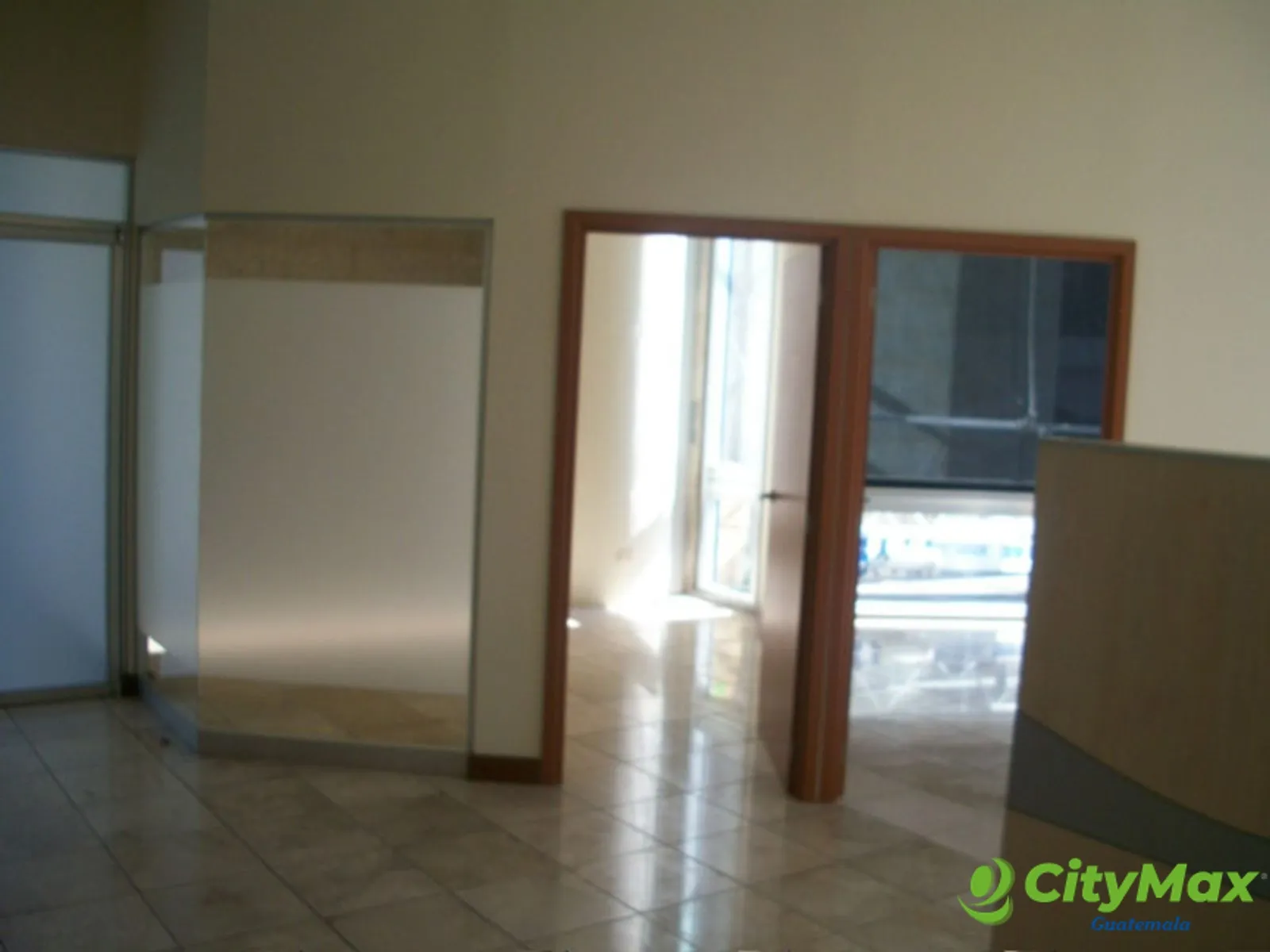 Local Comercial en venta zona 15 Guatemala - Miniatura 9