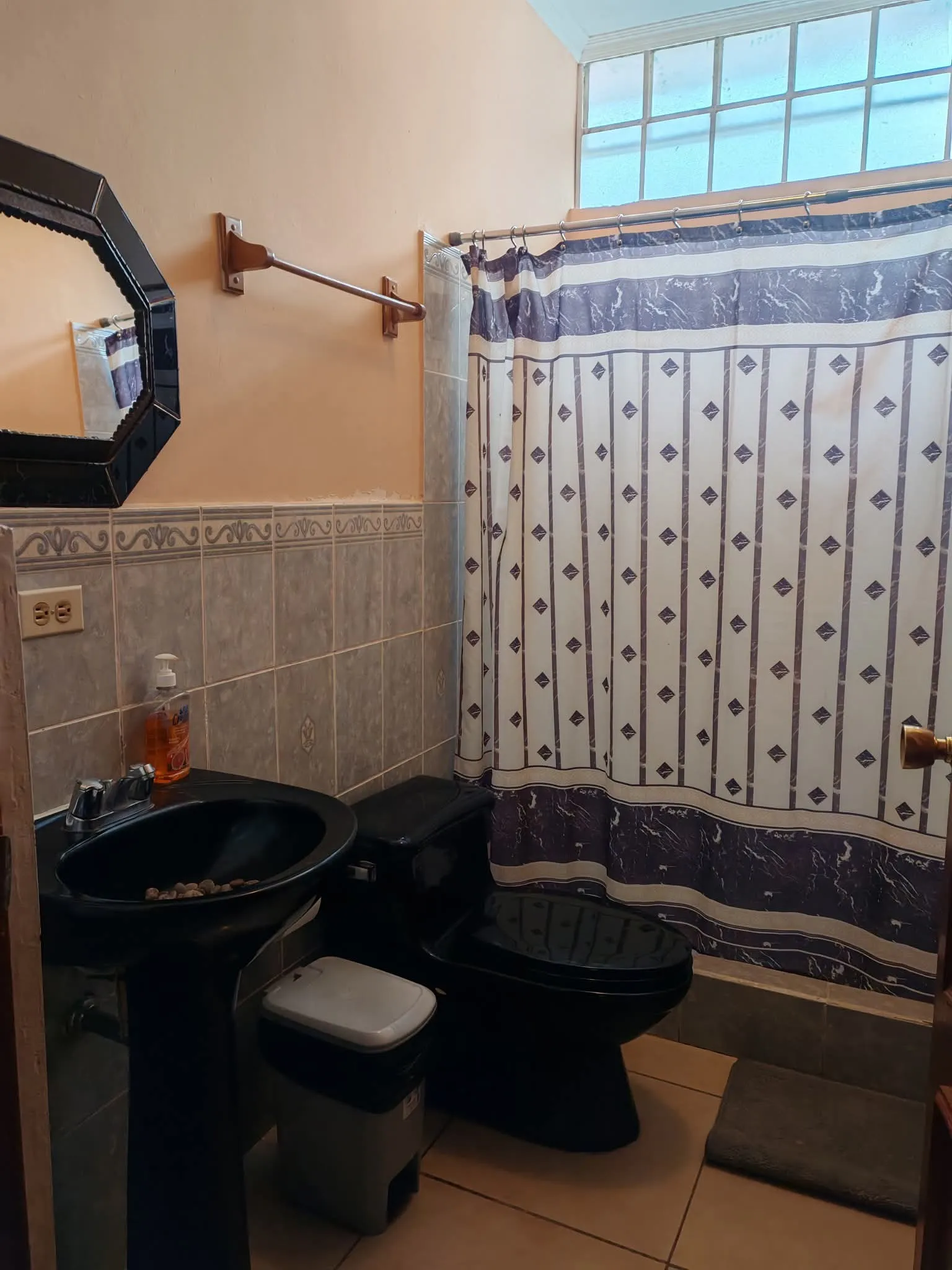 Alquiler habitación amueblada en casa completamente equipada para una sola persona - 4