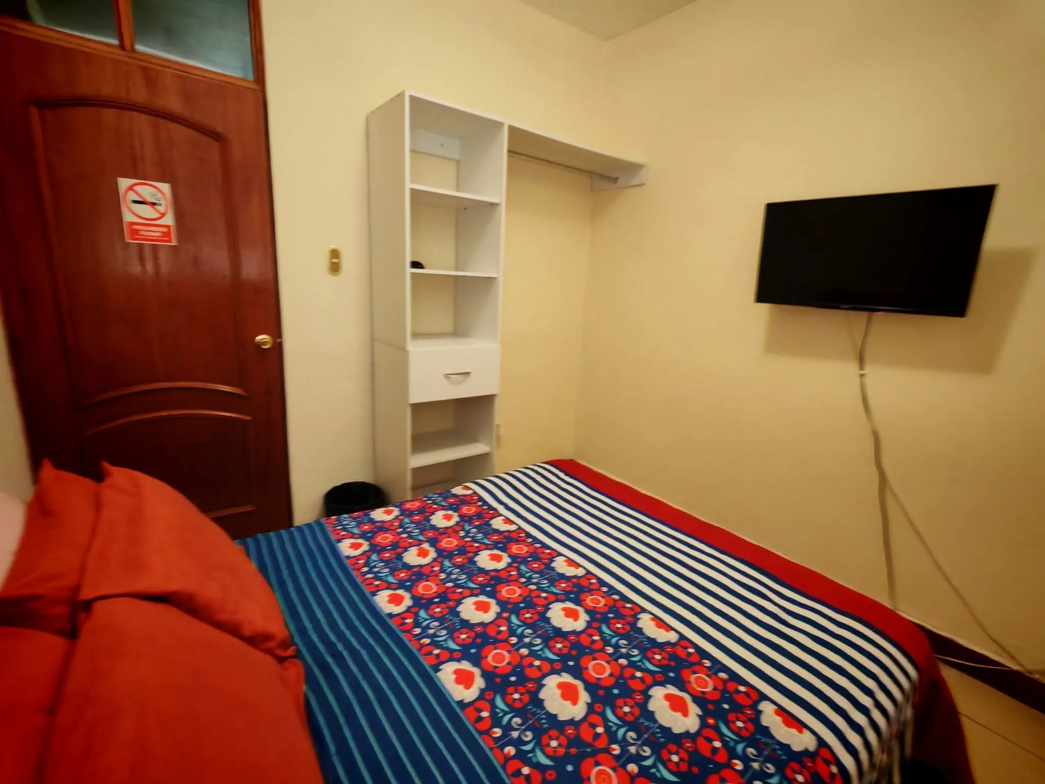Alquiler habitación amueblada en casa completamente equipada para una sola persona - 3