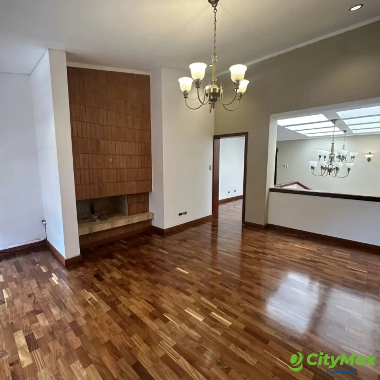 CASA EN VENTA Y/O RENTA - 7