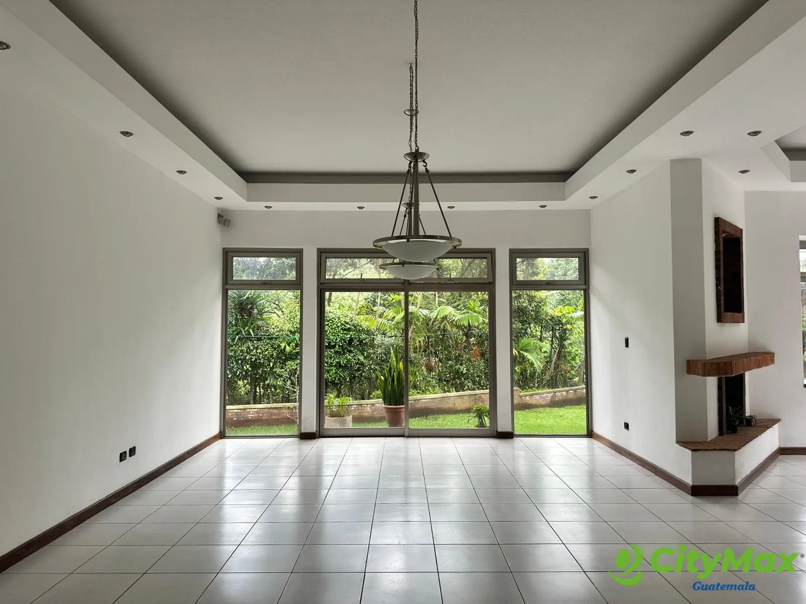 CASA EN VENTA ZONA 16 - 1