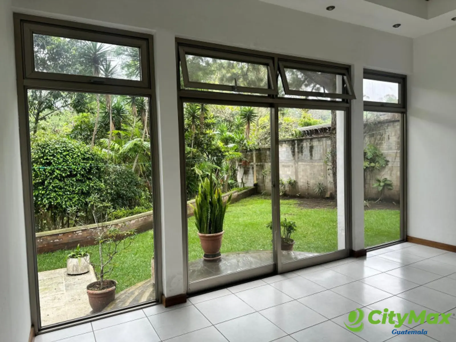CASA EN VENTA ZONA 16 - 3