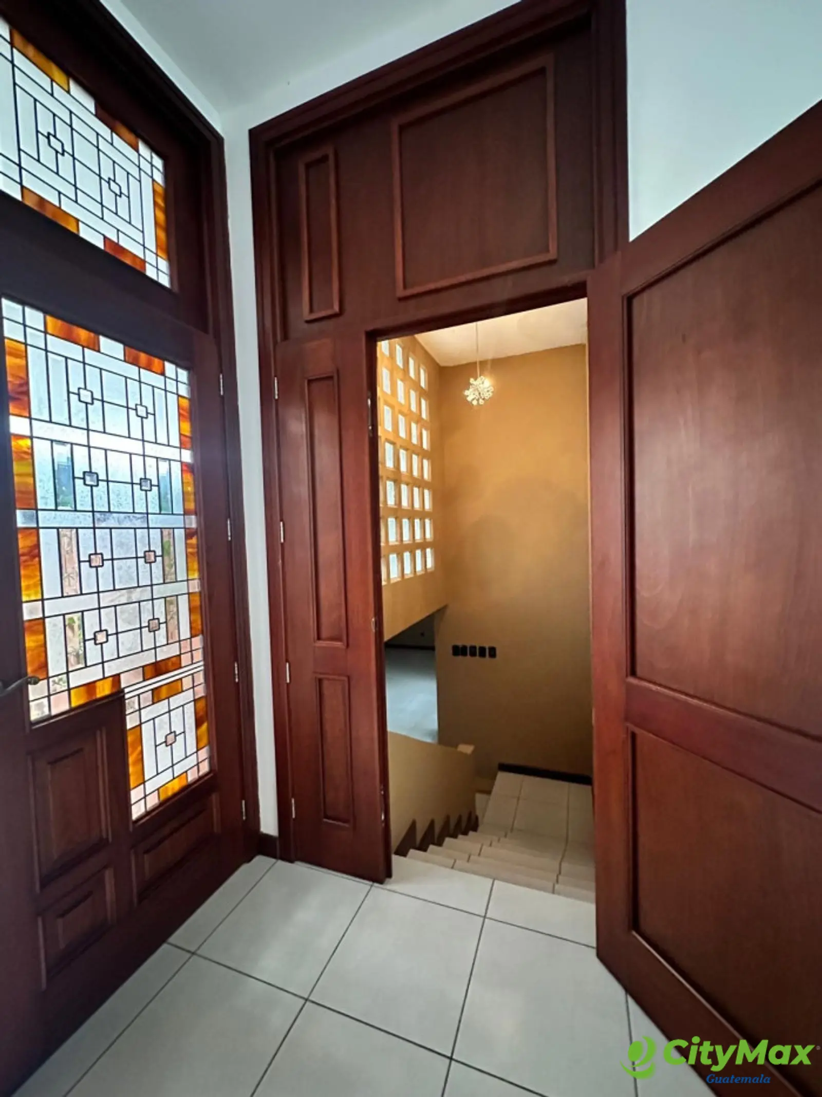 CASA EN VENTA ZONA 16 - 15