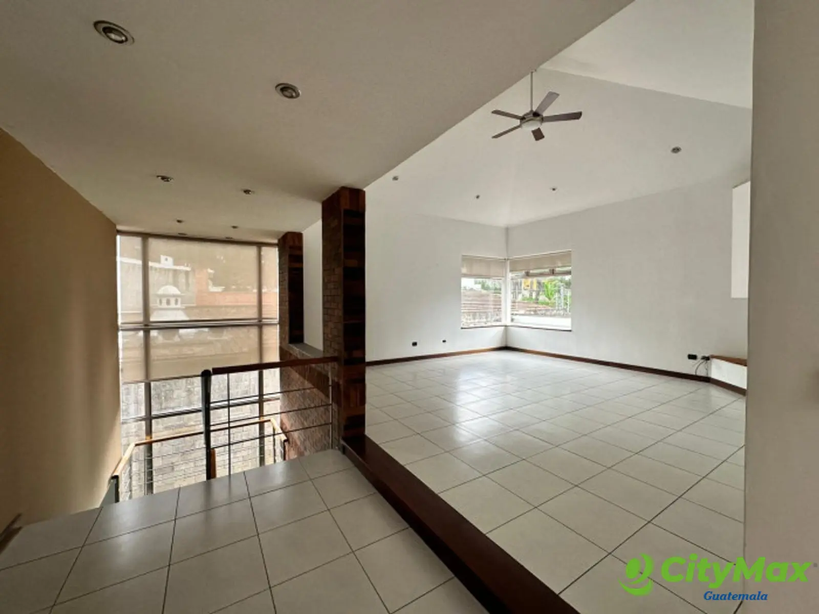 CASA EN VENTA ZONA 16 - 6