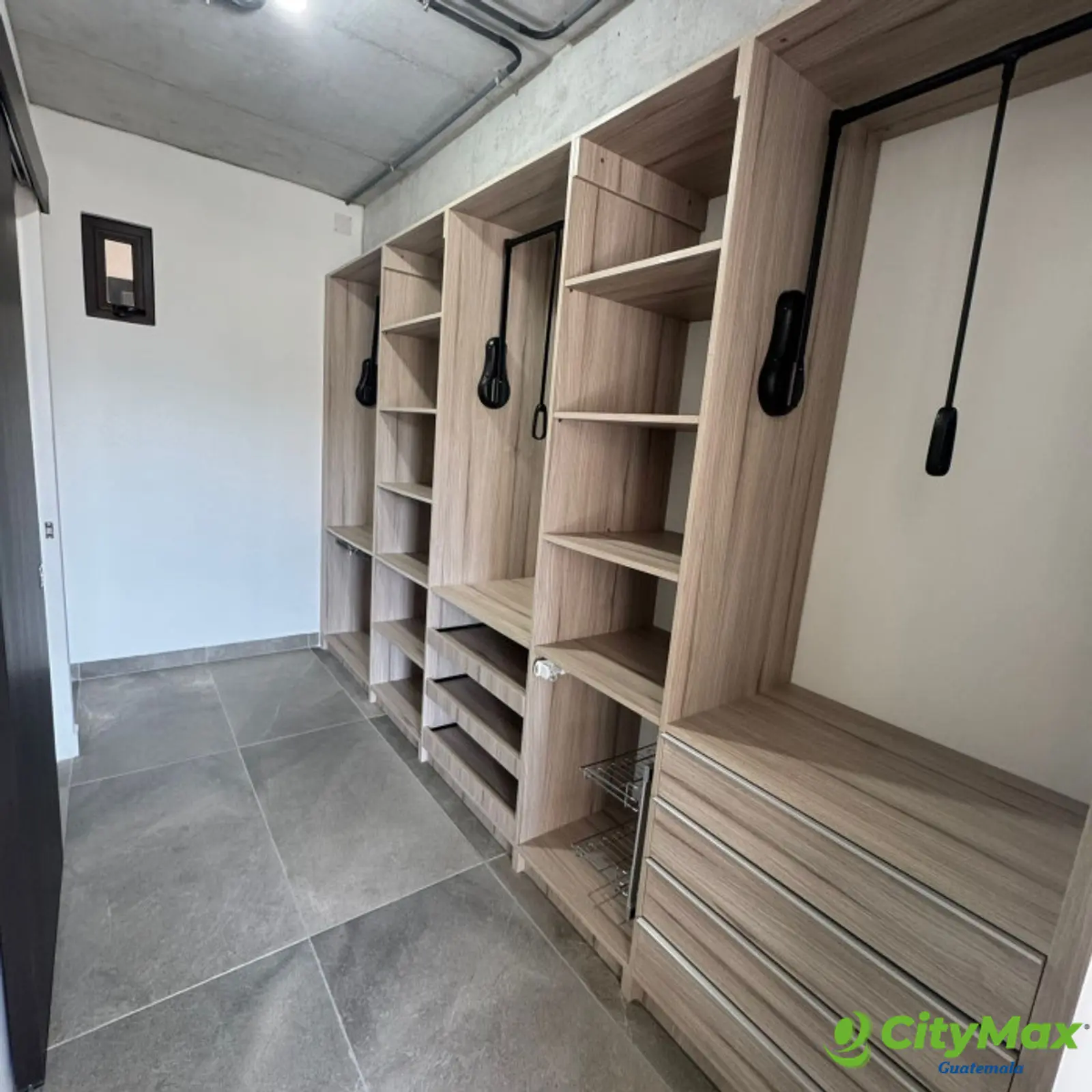 VENTA Y RENTA APARTAMENTO ZONA 16 - 12
