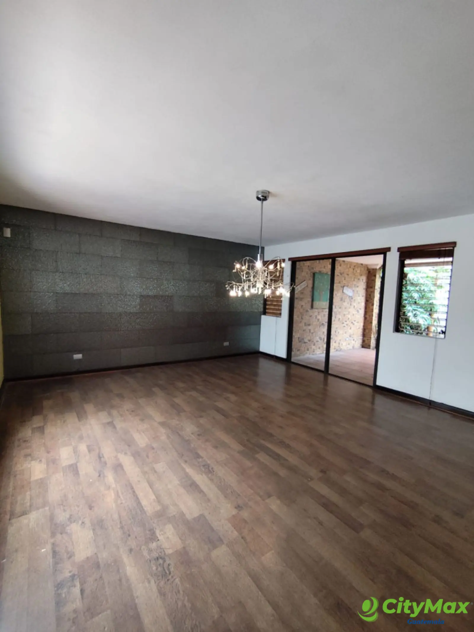 CASA EN RENTA SAN CRISTOBAL ZONA 8 MIXCO - Image 5